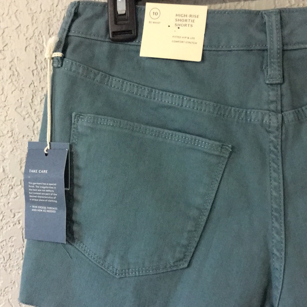 Universal Thread High Rise Shortie Shorts Size 10 - Picture 5 of 9